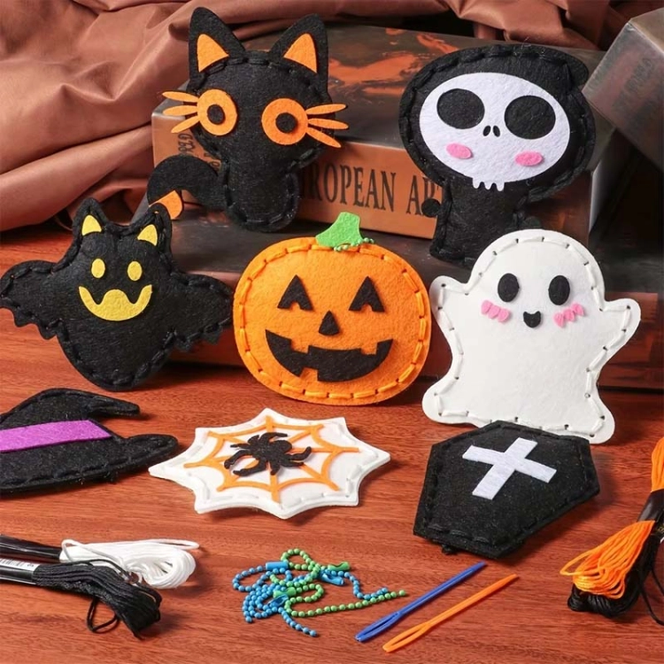 HALLOWEEN - filcowy zestaw do szycia DIY zawieszki - 8 elementów