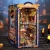 Miniaturowy domek Book Nook - Fiesta po lampionami