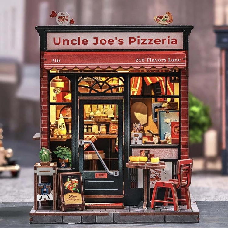 Miniaturowy domek Book Nook - Smak Neapolu w NYC