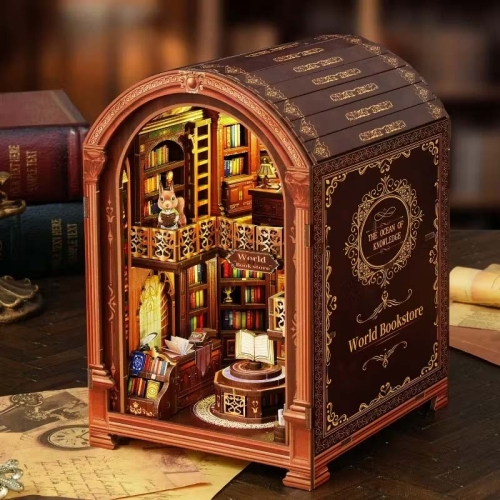 Miniaturowy domek Book Nook - Leśna księgarnia