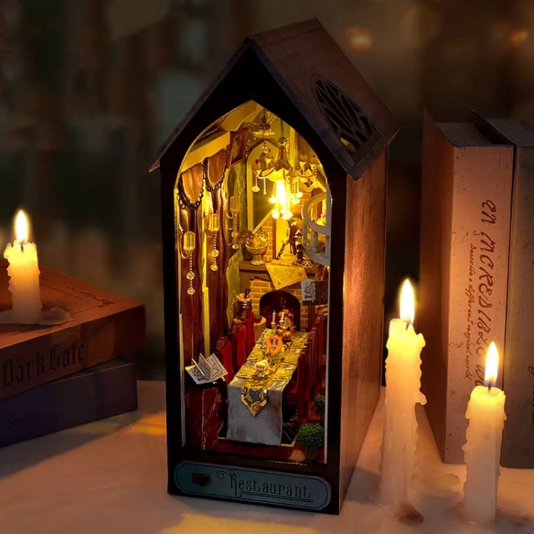 Miniaturowy domek Book Nook - Wielka sala