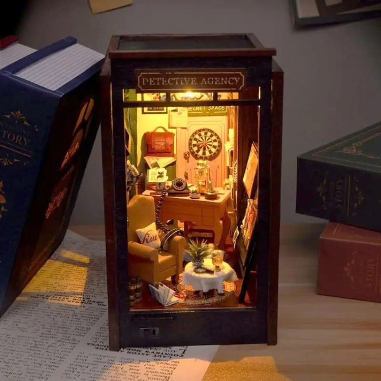 Miniaturowy domek Book Nook - Agencja detektywistyczna