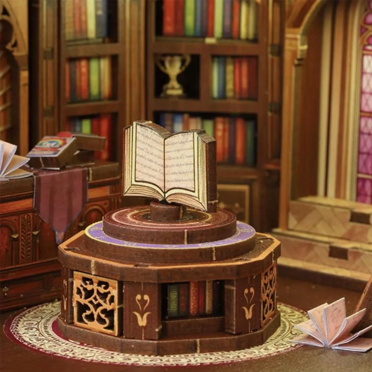 Miniaturowy domek Book Nook - Leśna księgarnia