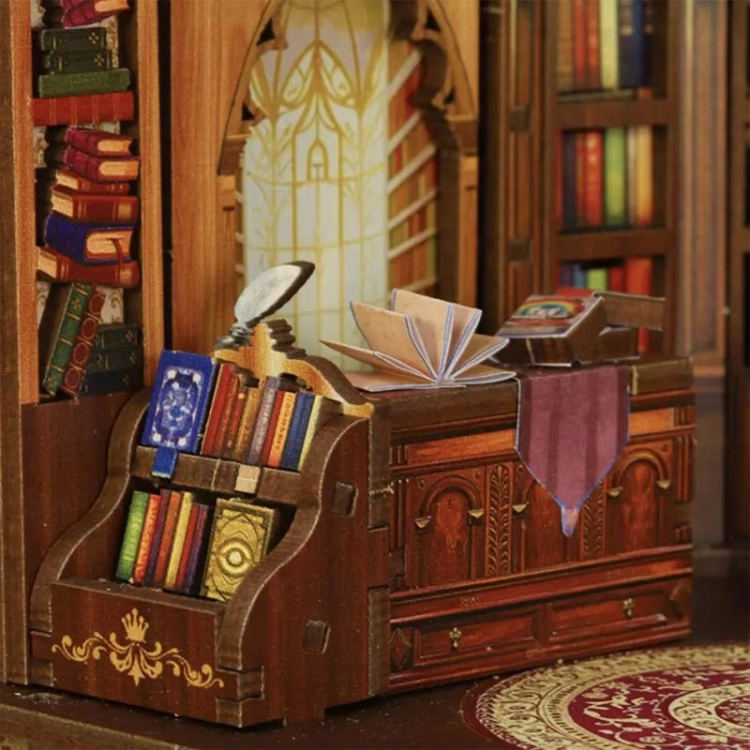 Miniaturowy domek Book Nook - Leśna księgarnia