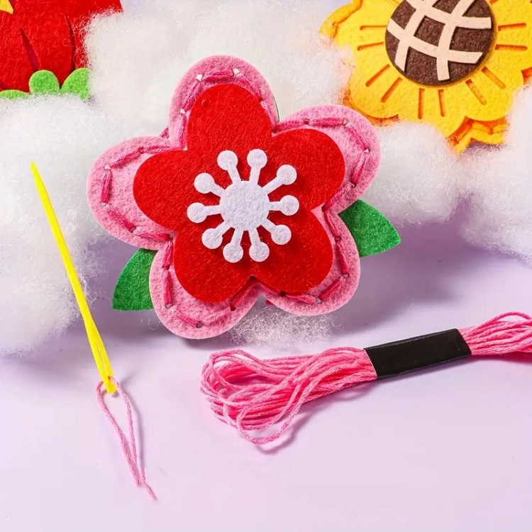 Kwiaty - filcowy zestaw do szycia DIY zawieszki - 9 elementów