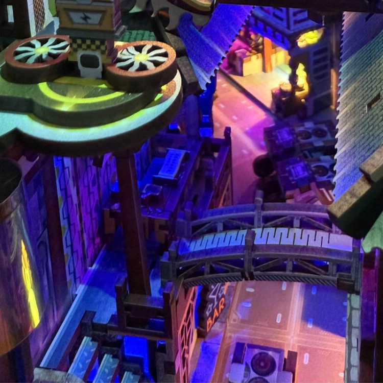 Miniaturowy domek Book Nook - Cyber City