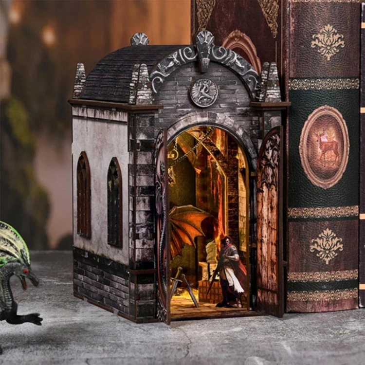 Miniaturowy domek Book Nook - Wieża Szkarłatnego Smoka