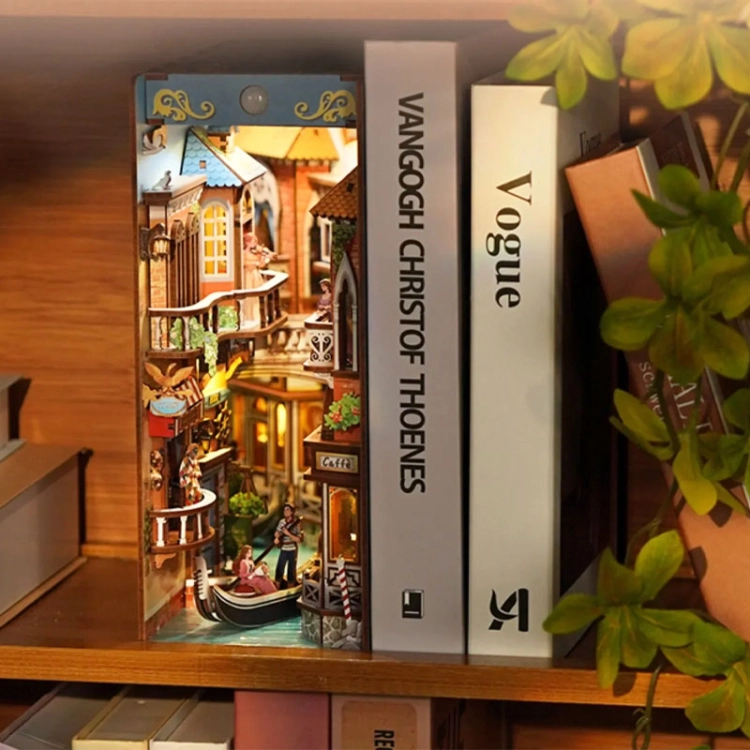 Miniaturowy domek Book Nook - Weneckie marzenie