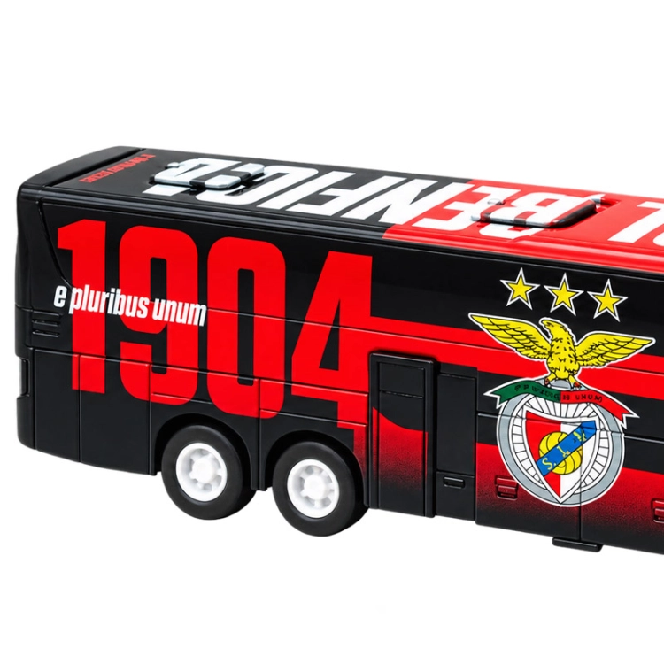Autobus piłkarski Benfica FC - model klubowy