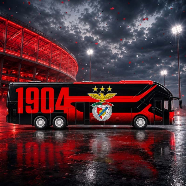 Autobus piłkarski Benfica FC - model klubowy