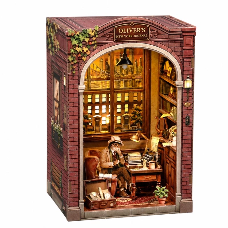 Miniaturowy domek mini Book Nook - Oliver's New York Journal