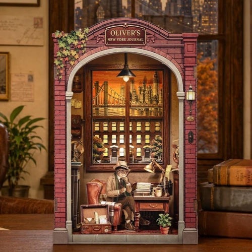 Miniaturowy domek mini Book Nook - Oliver's New York Journal