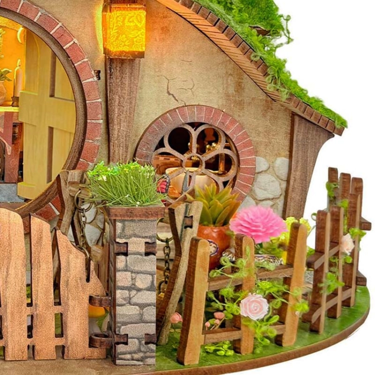 Miniaturowy domek Book Nook - Norka w Shire