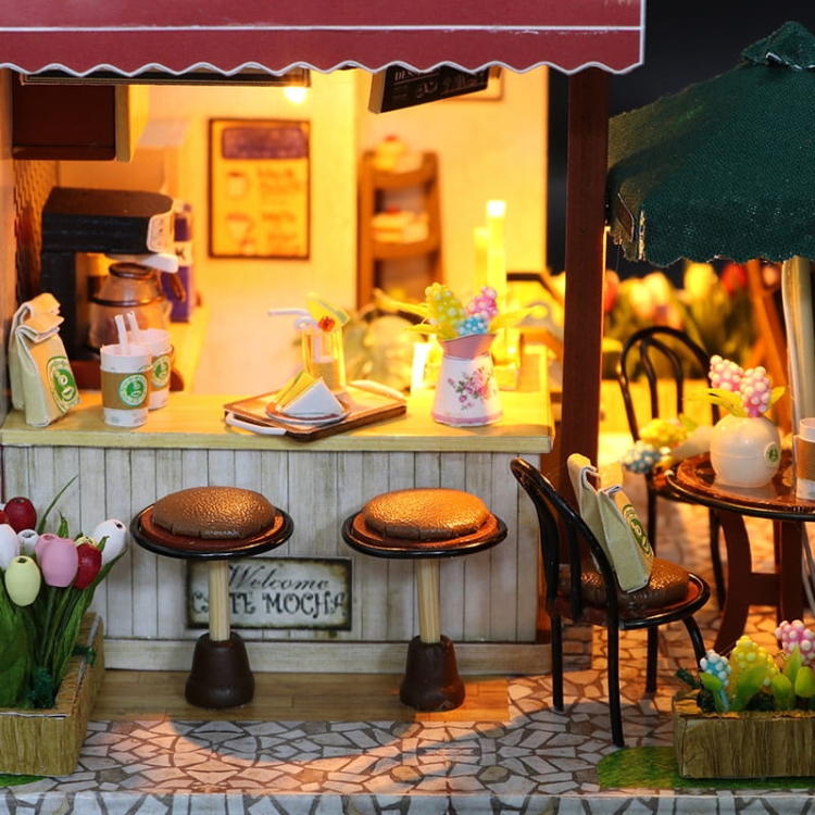 Miniaturowy domek - Czas na kawę*