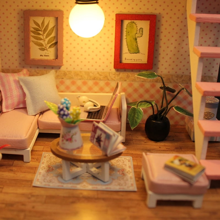 Miniaturowy domek - Różowy loft
