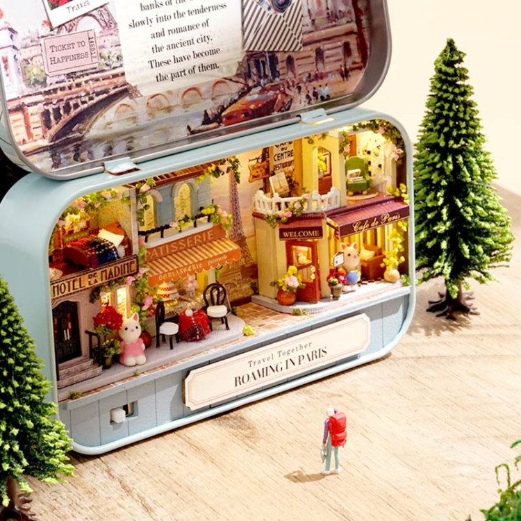Miniaturowy domek - Zabłądzić w Paryżu