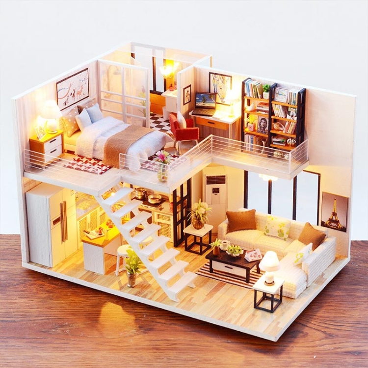 Miniaturowy domek -Zachód słońca w Alpach