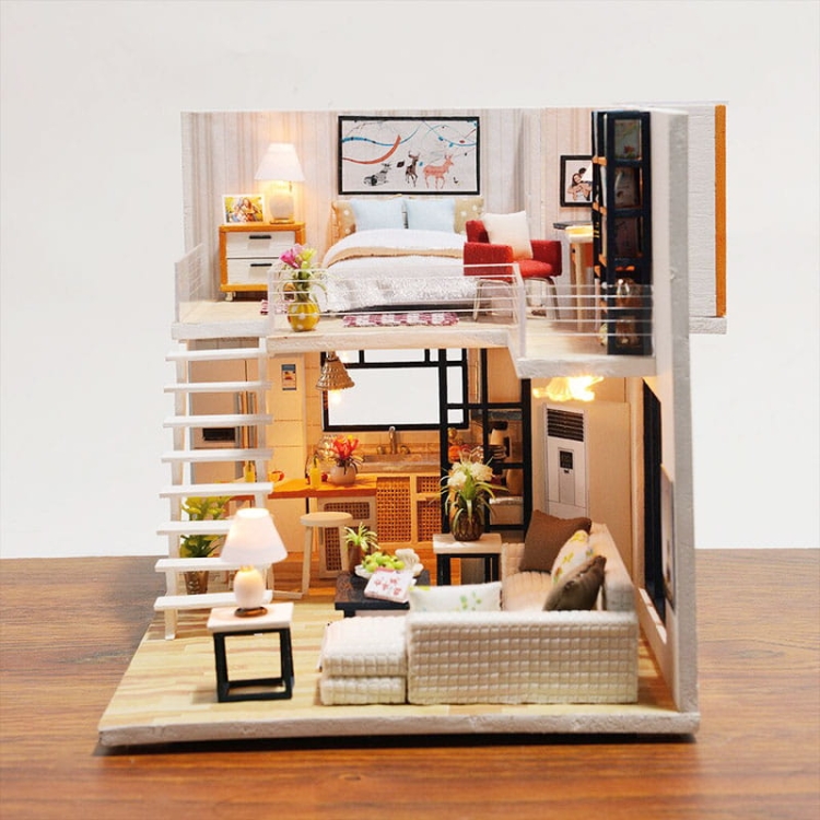 Miniaturowy domek -Zachód słońca w Alpach