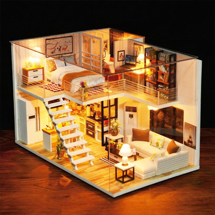 Miniaturowy domek -Zachód słońca w Alpach