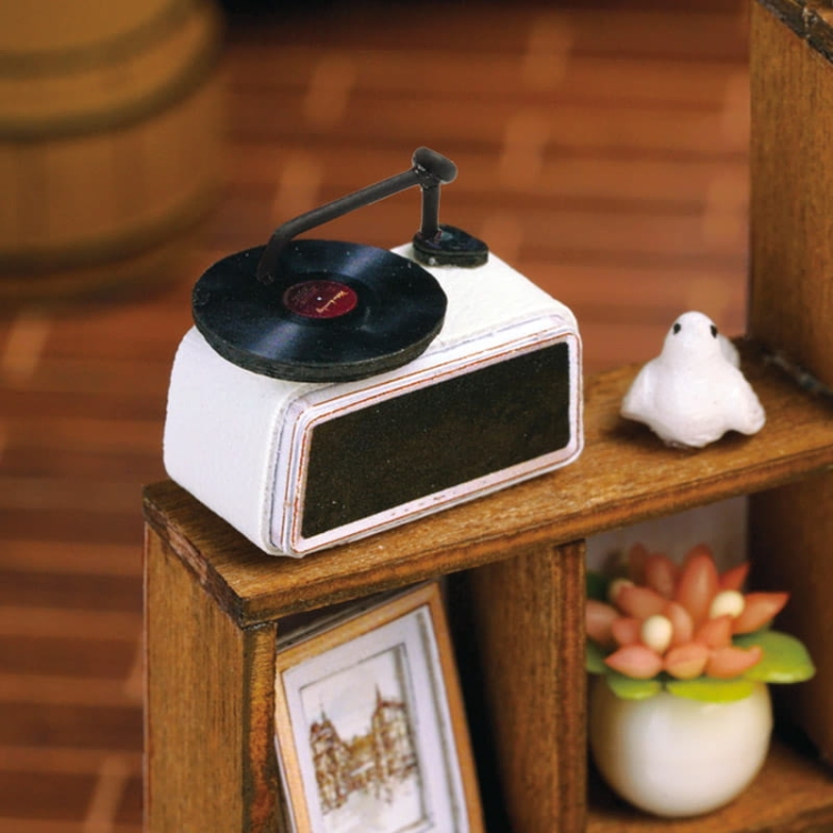 Miniaturowy domek DIY - Chwila z książką