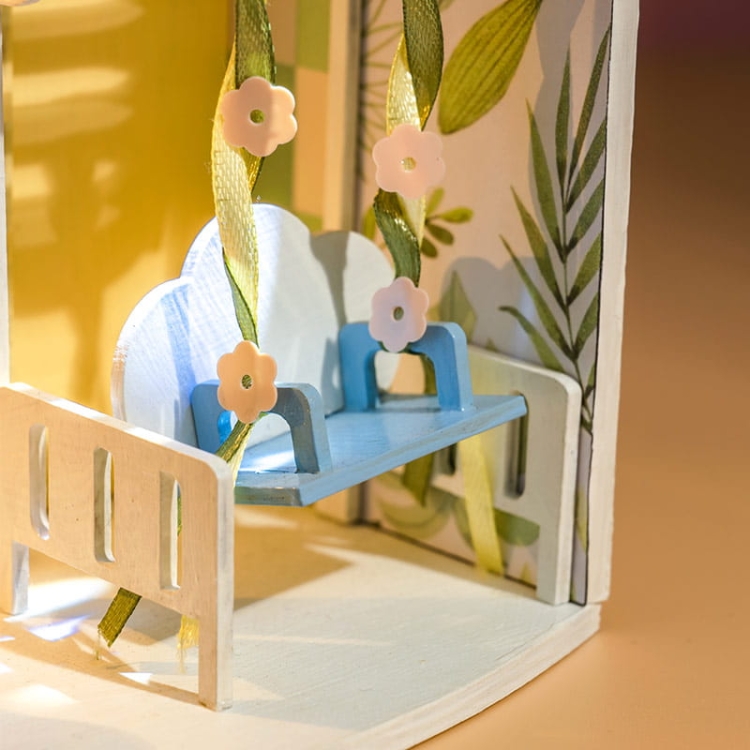 Miniaturowy domek - Wiosenne przebudzenie